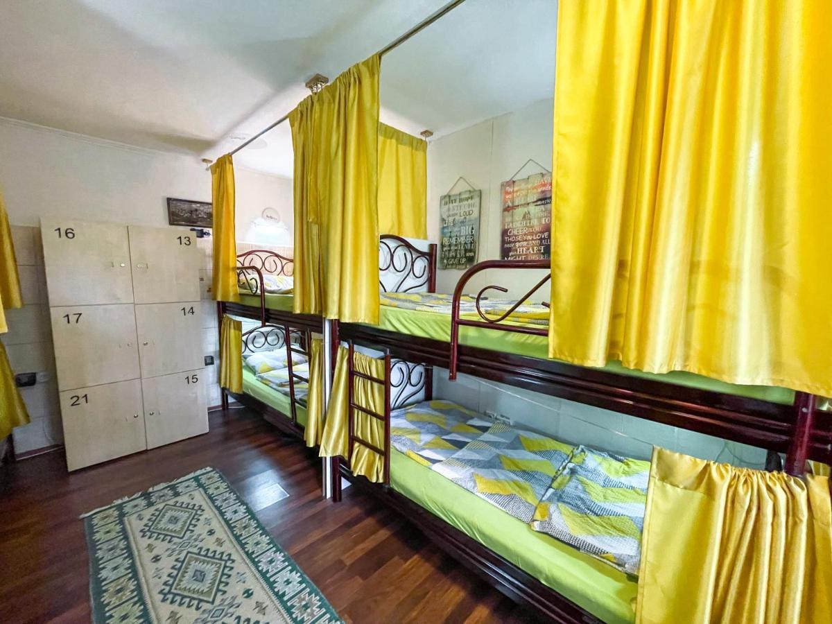 Hi Skopje Hostel Екстер'єр фото