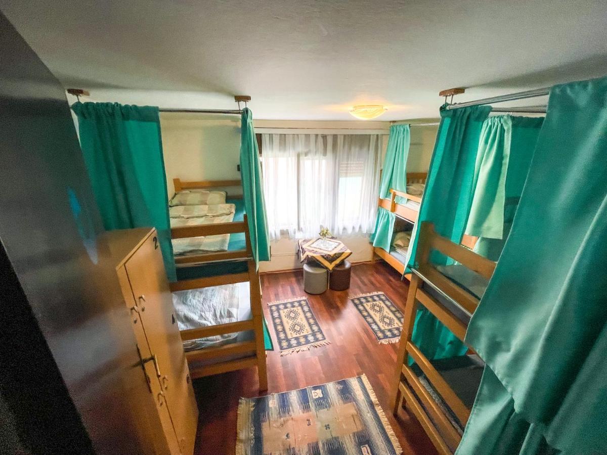 Hi Skopje Hostel Екстер'єр фото