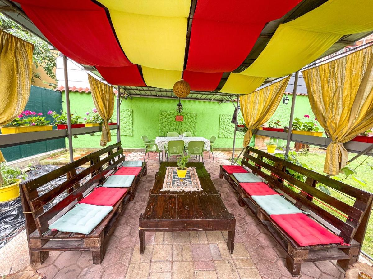 Hi Skopje Hostel Екстер'єр фото