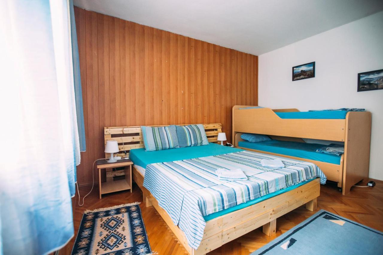 Hi Skopje Hostel Екстер'єр фото